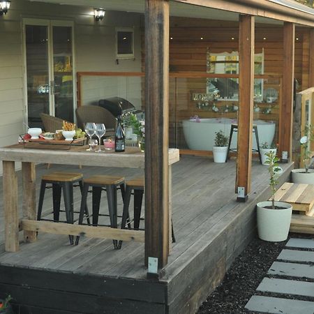 Bed and Breakfast Wagtail Nest Country Retreat - Longford Vic 3851 à Sale Extérieur photo
