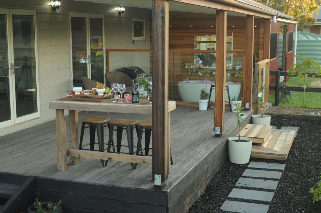 Bed and Breakfast Wagtail Nest Country Retreat - Longford Vic 3851 à Sale Extérieur photo